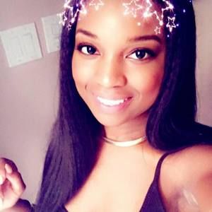 Meet your Posher, Chrissy